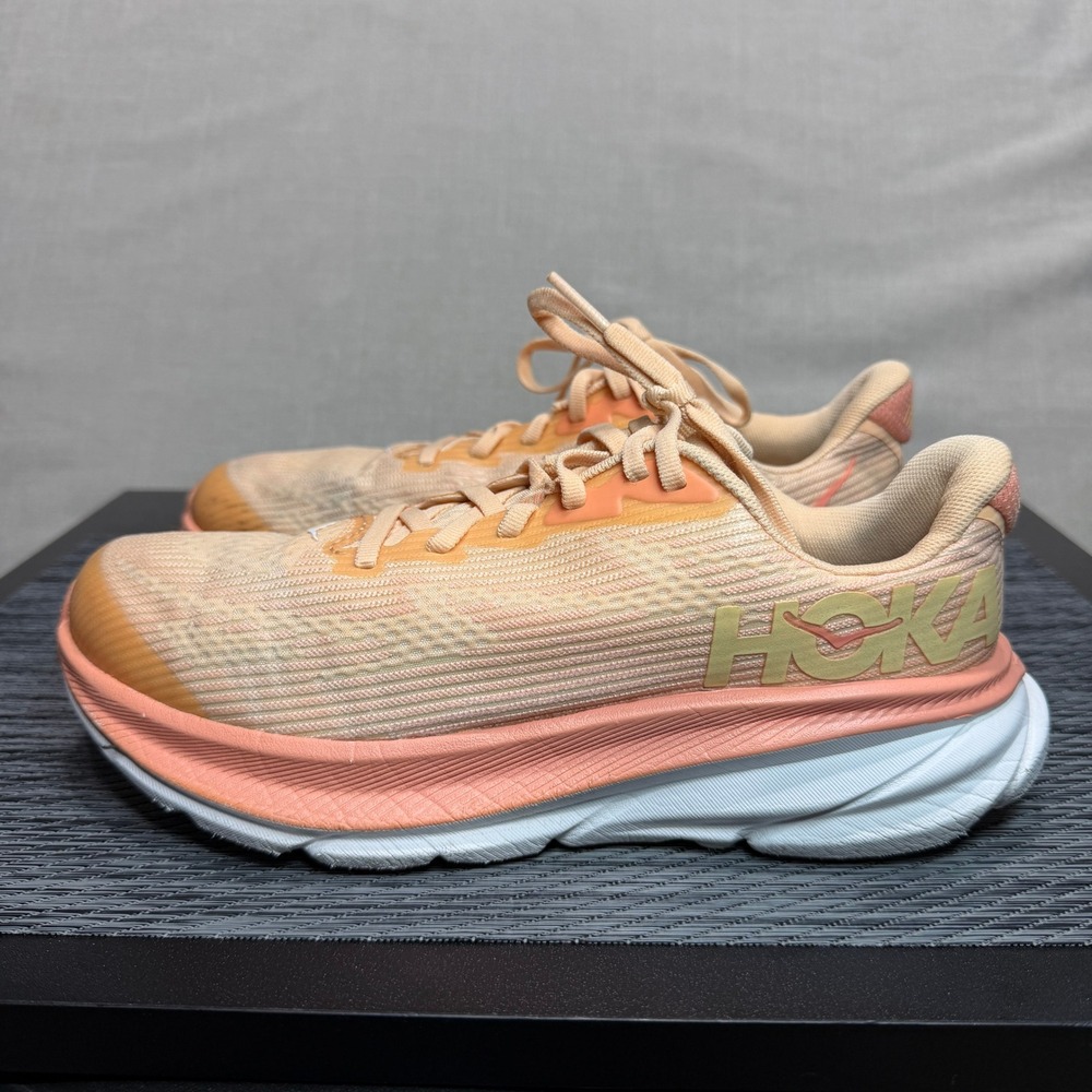 Hoka One Clifton 9 Shoes - 5Y / Womens 6.5 -  Peach 1131170 CPW Running